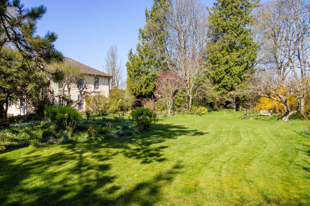 Brandy Mount House, Alresford photo 4