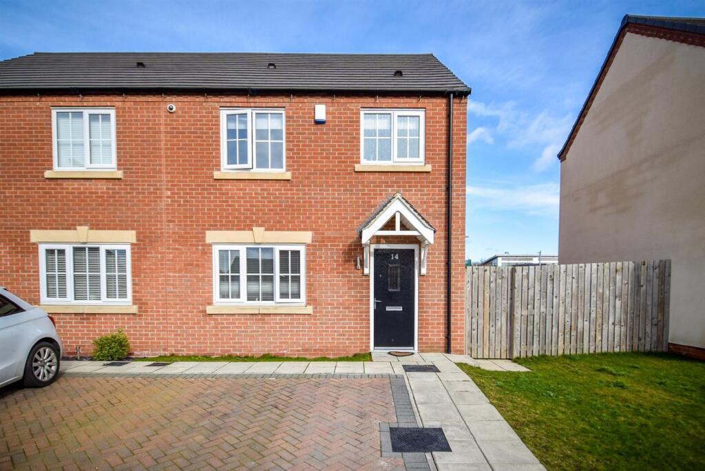 Main image of property: Timperley Close, Wakefield, WF1 2FT
