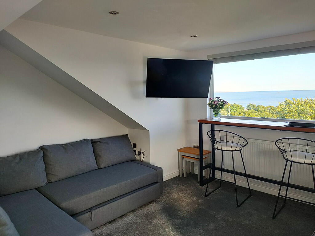 57 Bryn Road, Brynmill, Swansea, SA2 0AP photo 4