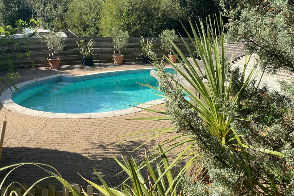 Additional image 29 of Brudenell Avenue, Canford Cliffs, Poole, Dorset, BH13