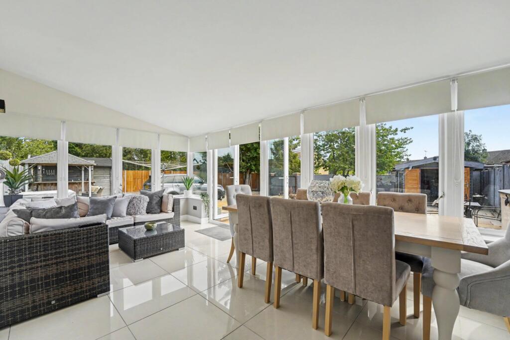 House in Stevenage - View 4