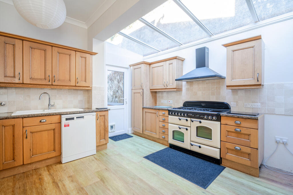 House in Plymouth - View 4