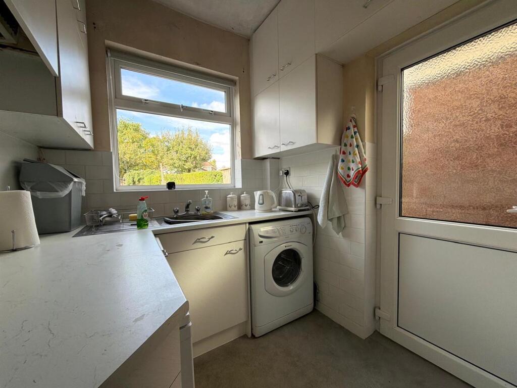 House in Dudley, West Midlands - View 4