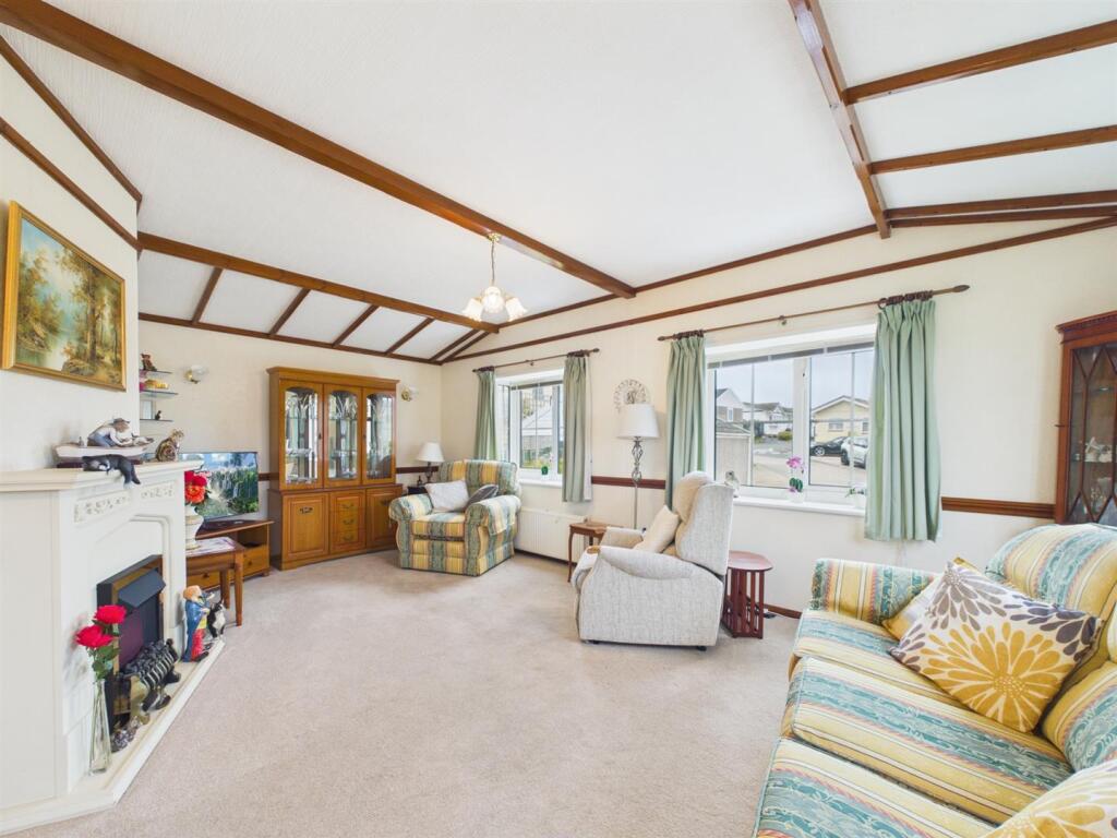 House in Brighton - View 4