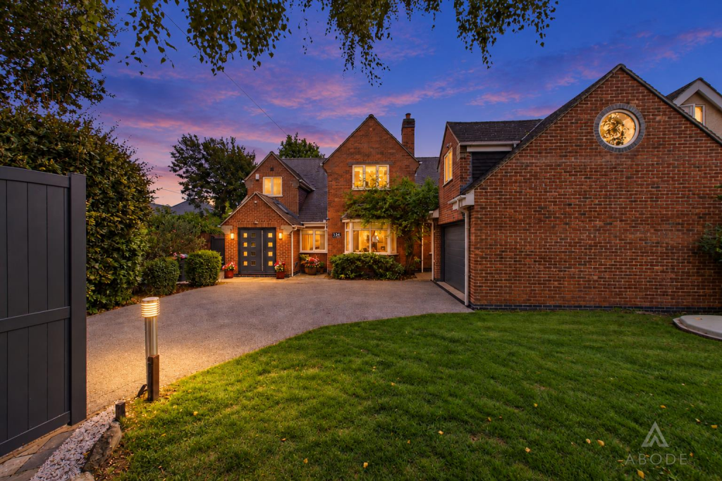 House in South Derbyshire, Hilton - View 2