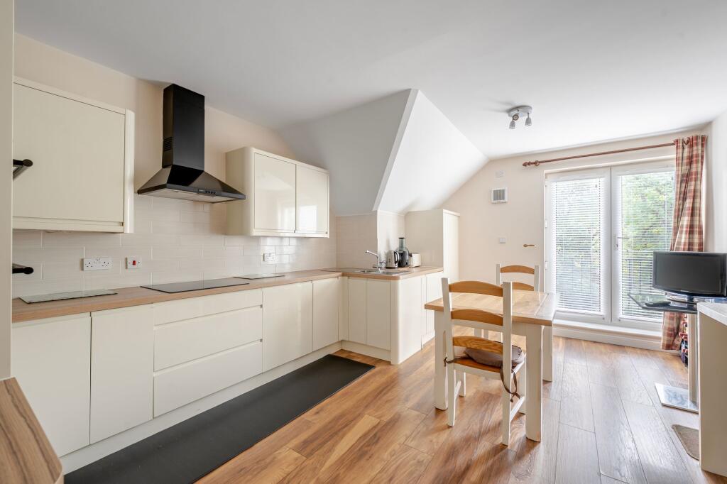 Apartment in Harrogate - View 4