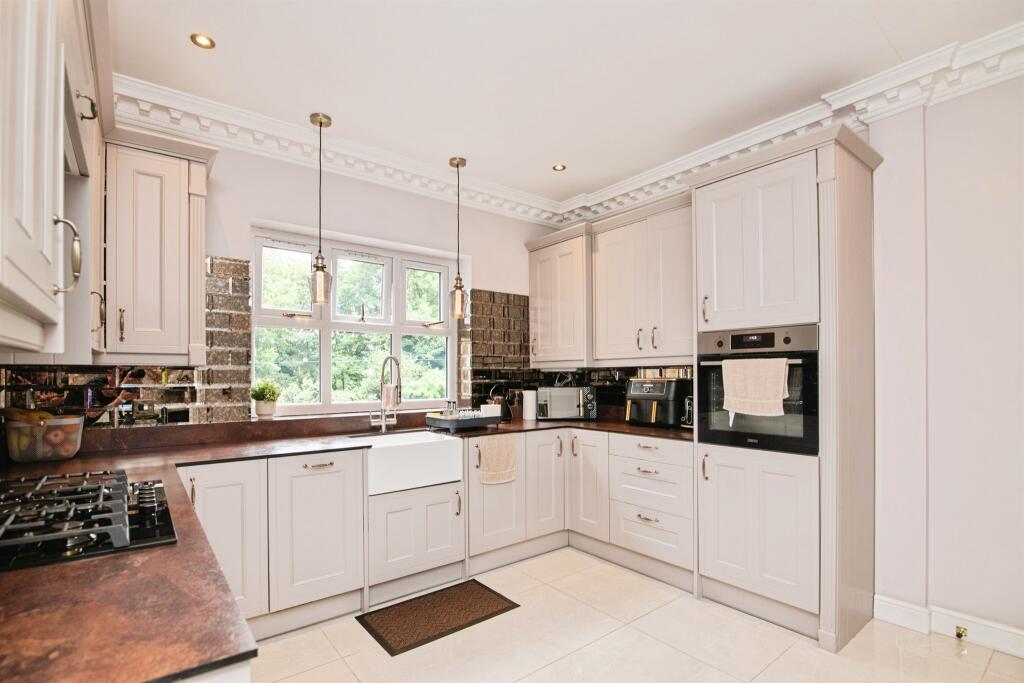 House in Sandwell, West Midlands - View 5