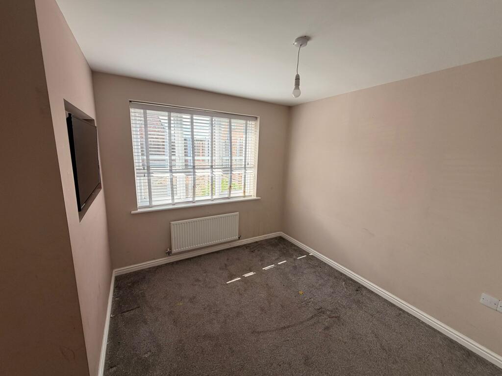 House in Doncaster, Cantley - View 3
