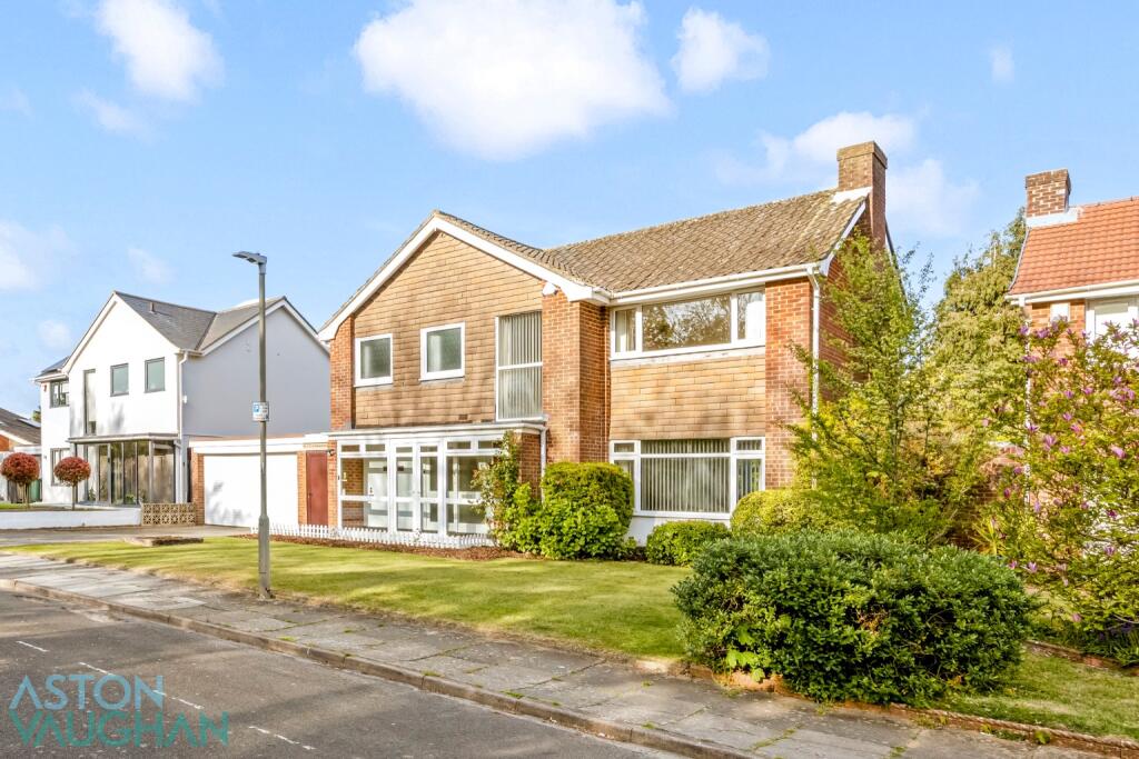 Main image of property: Hazeldene Meads, Brighton, BN1