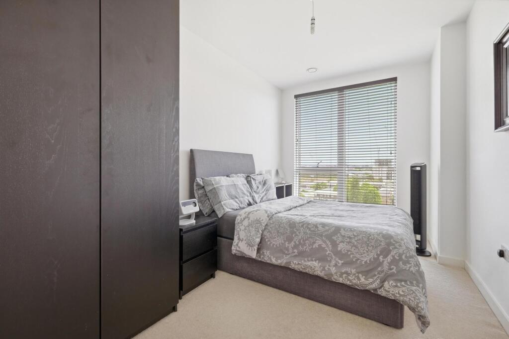 Apartment in London - More