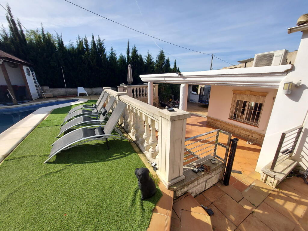 Main image of property: Valencia, Valencia, Torrente