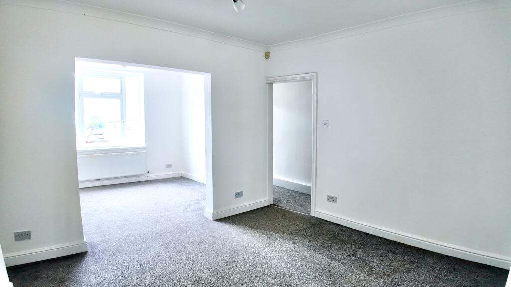 House in Blackwood, Caerphilly - View 2