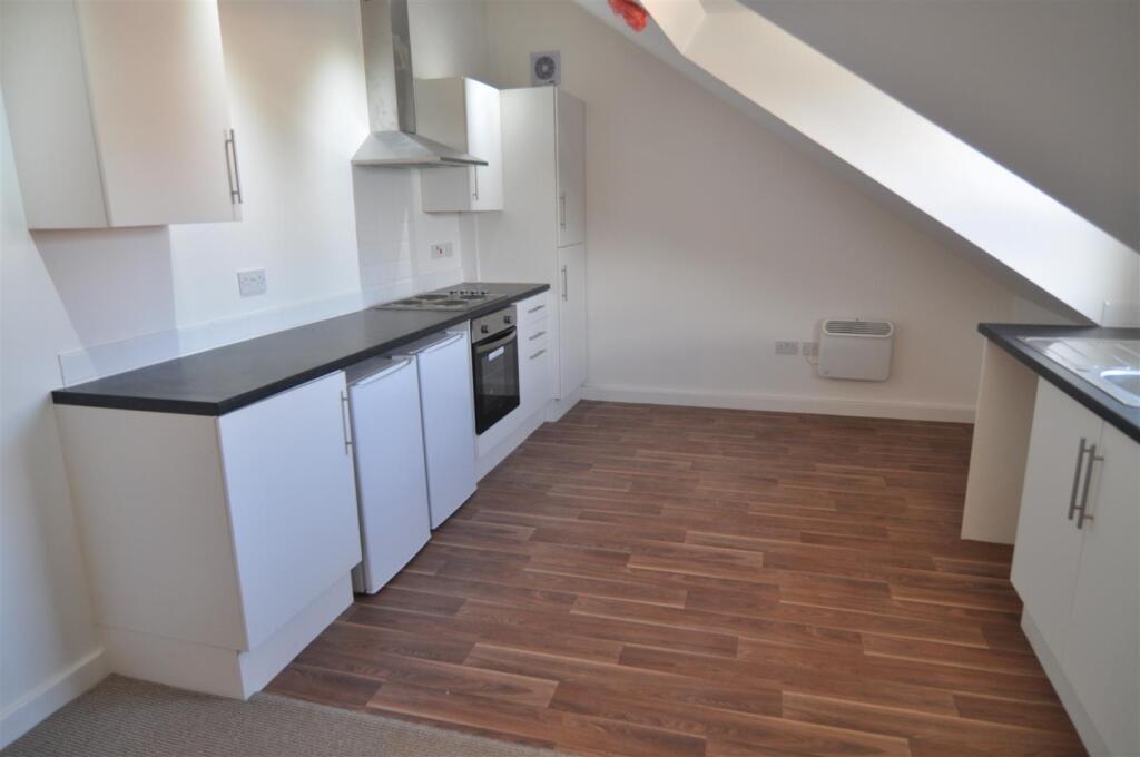 Apartment in Sheffield - View 4