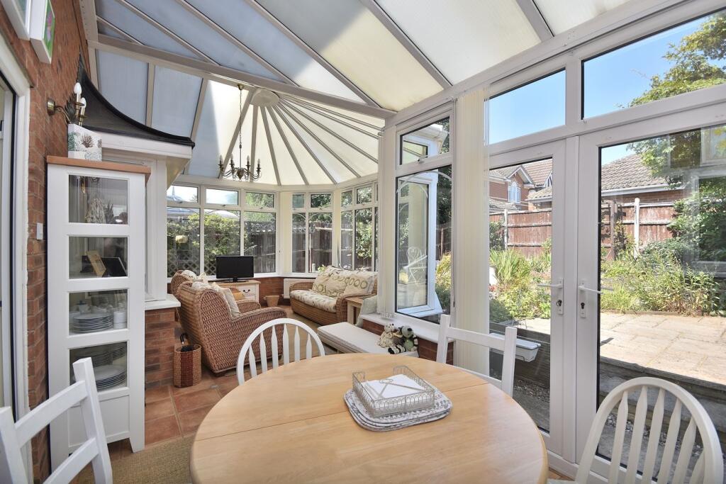 House in Northampton, Wootton - View 4
