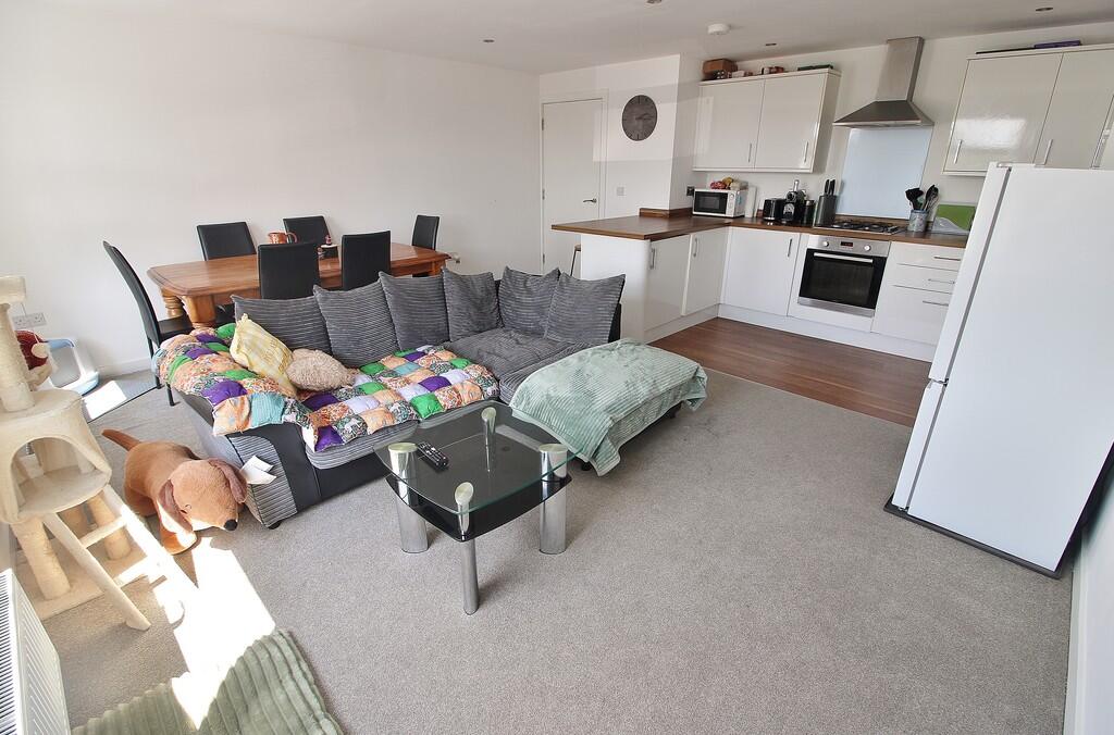 Hart Plain Avenue, Waterlooville photo 4