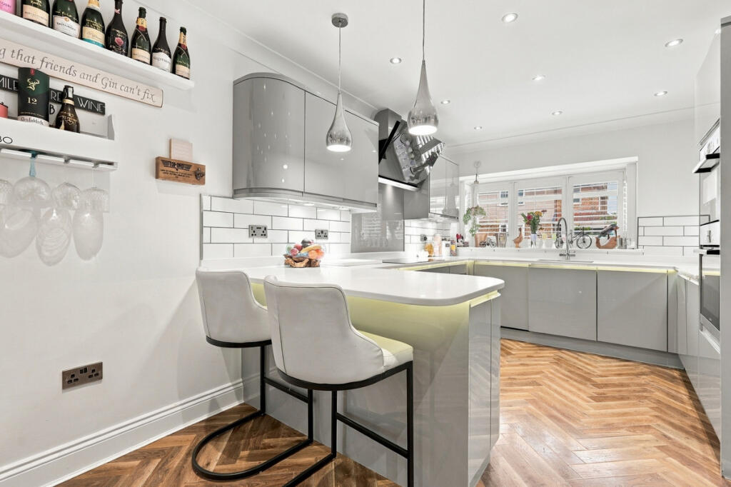 House in Castle Point, Essex - More