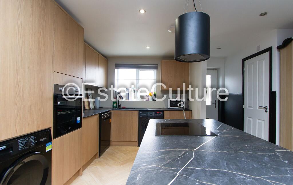 House in Coventry, Wood End - View 3