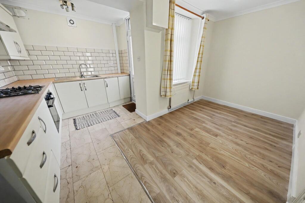 House in Pontypridd, Rhondda Cynon Taf - View 2