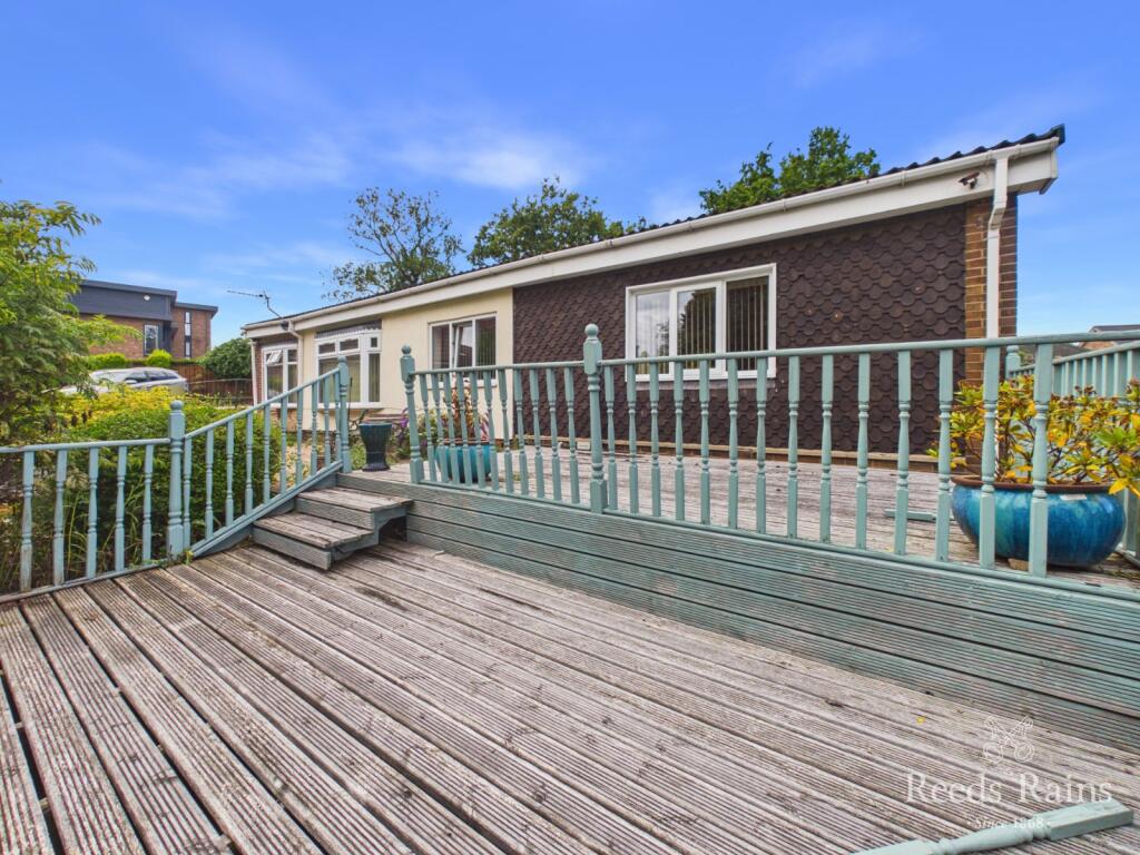 House in Egglescliffe - More
