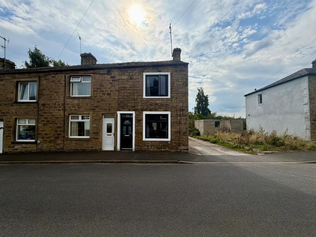 Main image of property: Roundell Road, Barnoldswick