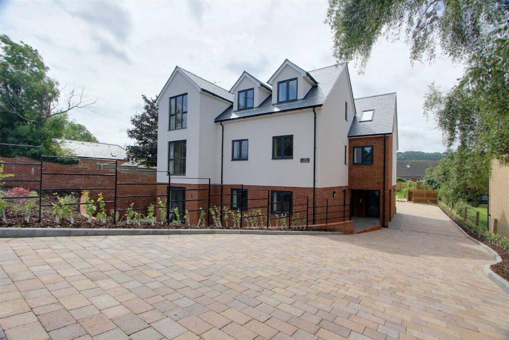 Main image of property: Buckland Wharf, Aston Clinton