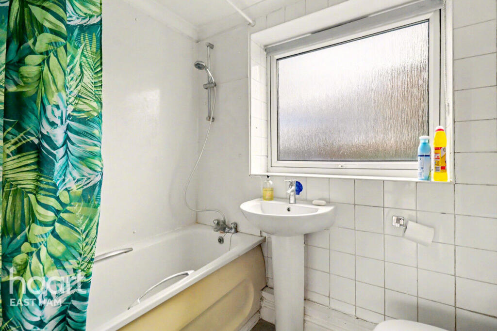 Main image of property: Victoria Avenue, London