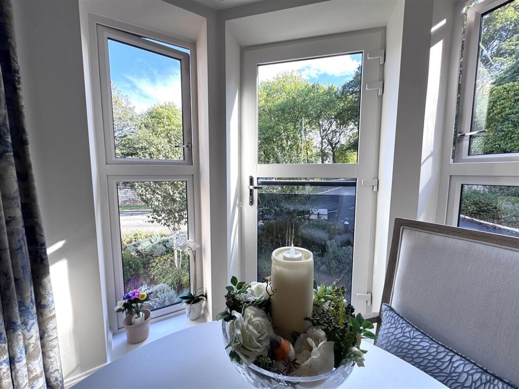 Apartment in Sheffield - More