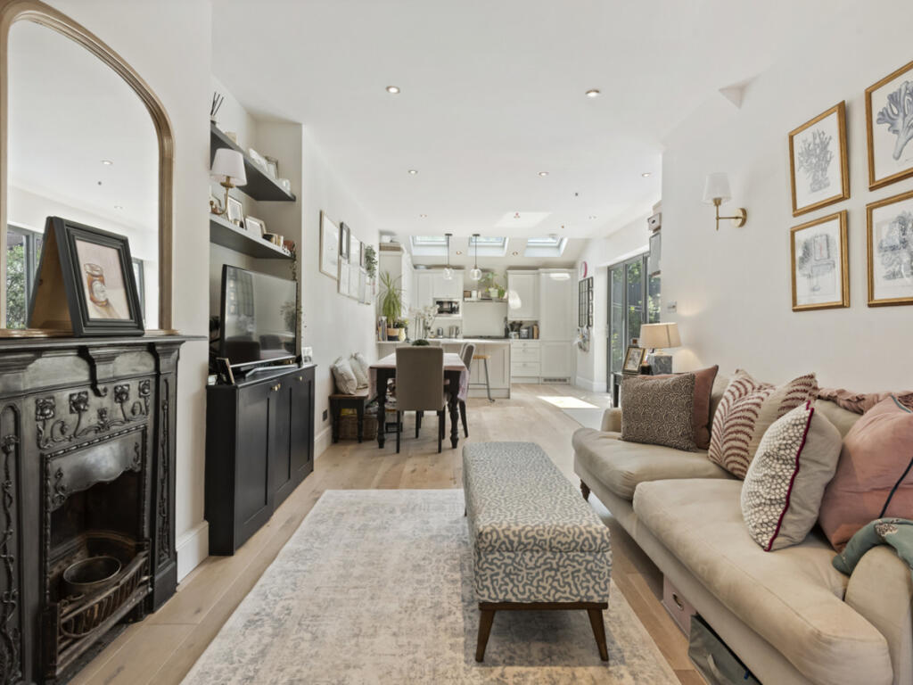 Main image of property: Ravensbury Road, London, SW18