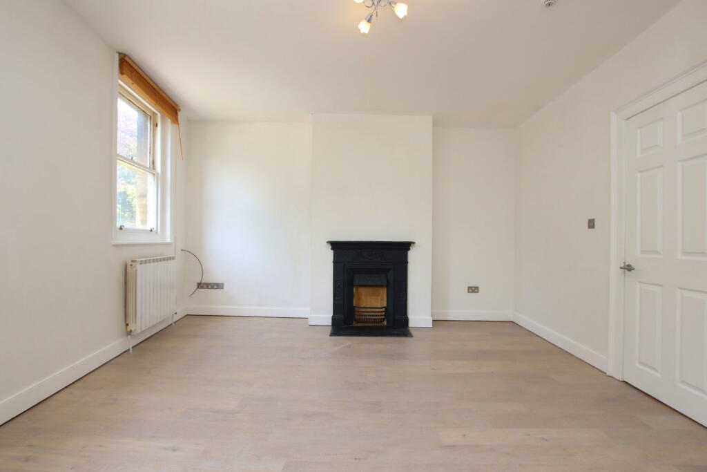 Apartment in Bath - View 3