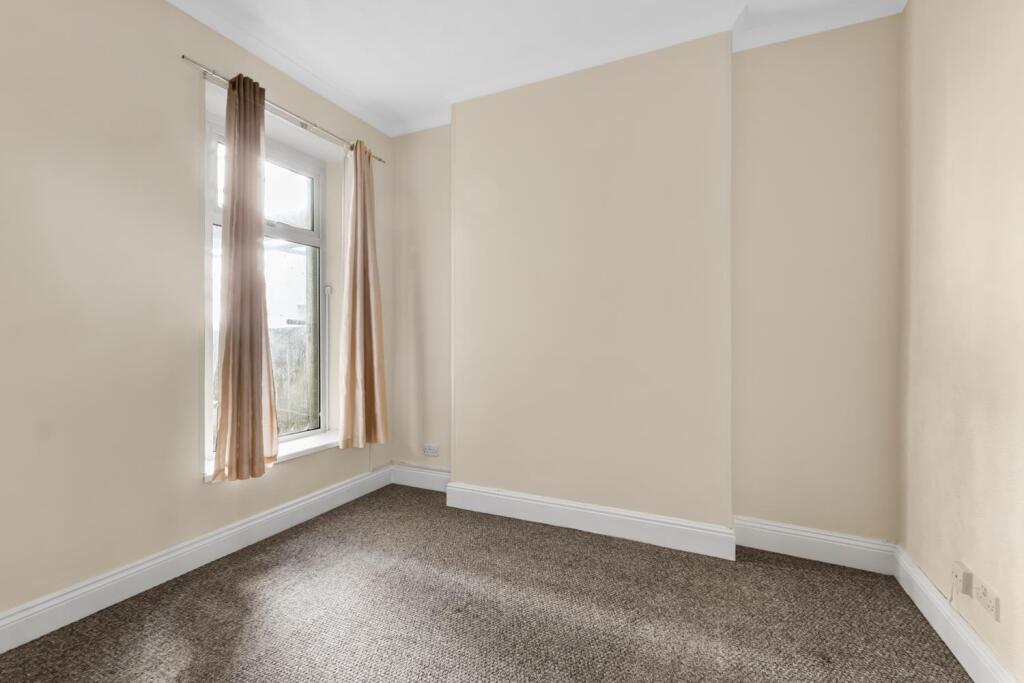 Apartment in Plymouth, Lipson Vale - View 5