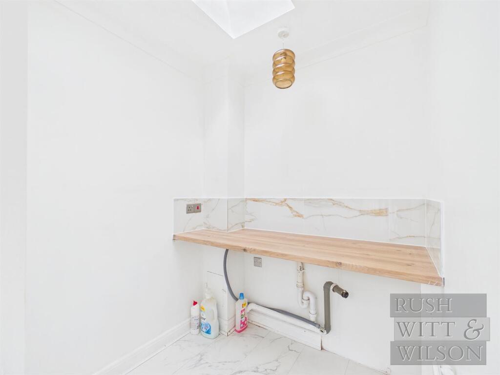 House in Tonbridge - More