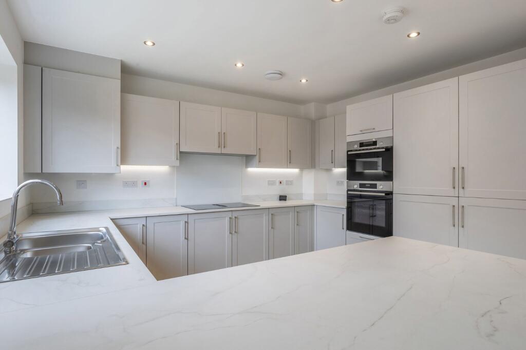 House in Leigh Sinton, Leigh - View 4