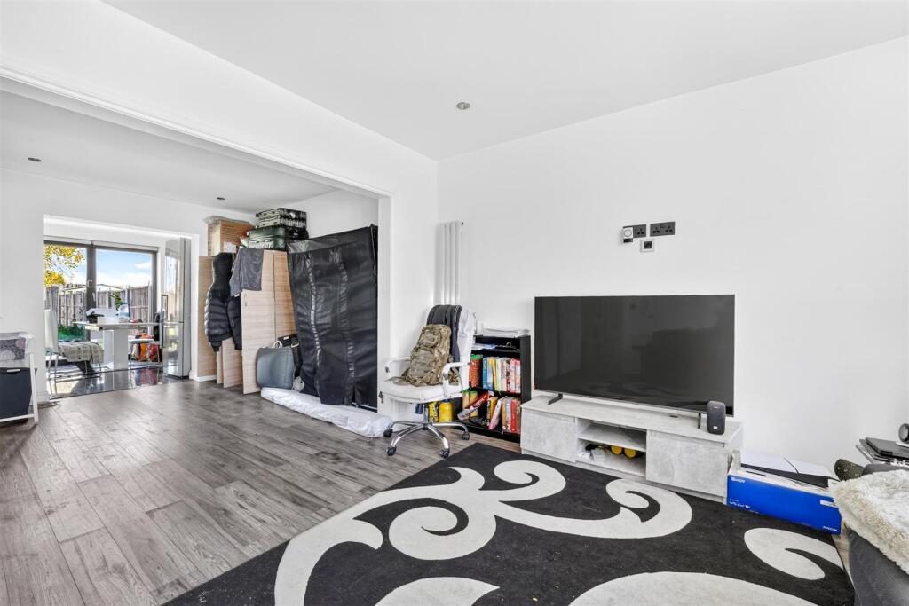 House in London - View 4