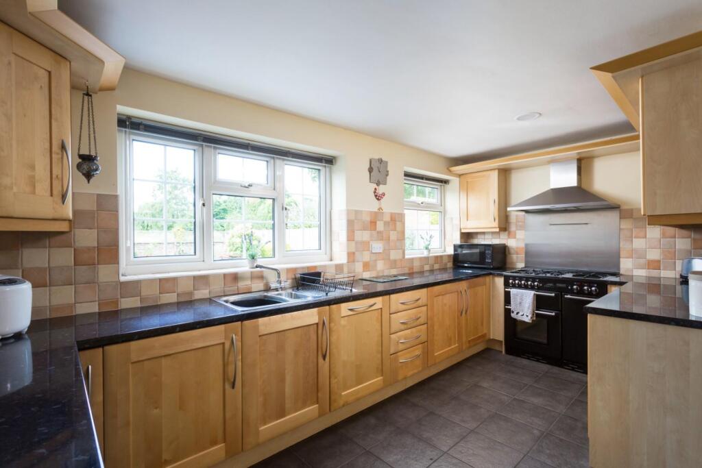 Askham Fields Lane, Askham Bryan, York photo 3