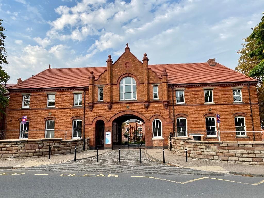 Main image of property: West Lodge, Raddlebarn Road, Selly Oak, Birmingham B29 6UP