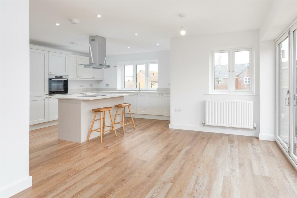 House in Long Buckby - View 4