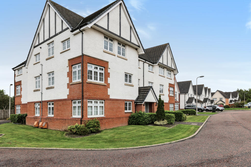 Main image of property: 2/1 12 Star Mews, Kirkintilloch, Glasgow, G66