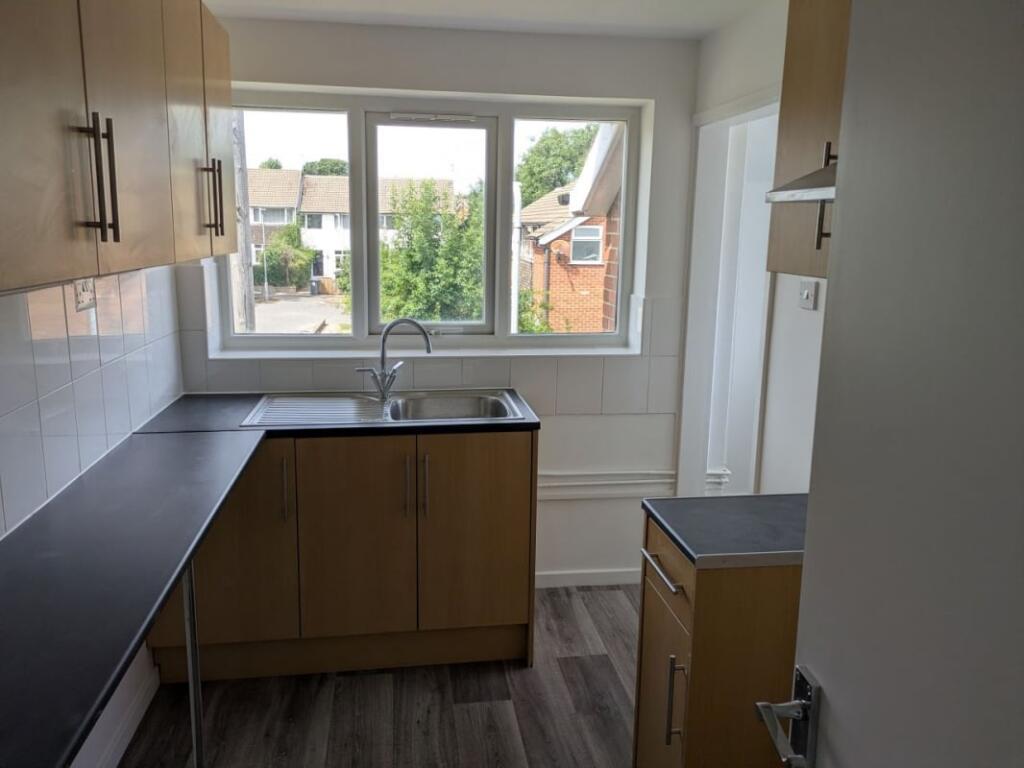 Apartment in Broxtowe, Assarts Farm Estate, Nuthall - View 4