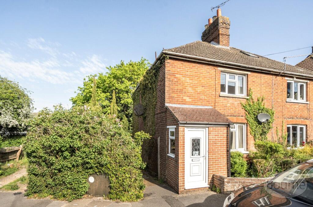 Main image of property: Penns Road, Petersfield, Hampshire, GU32
