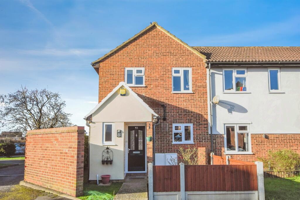 Main image of property: Roding Way, Wickford
