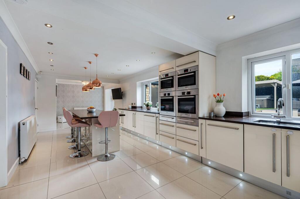 Turton Road, Tottington photo 4