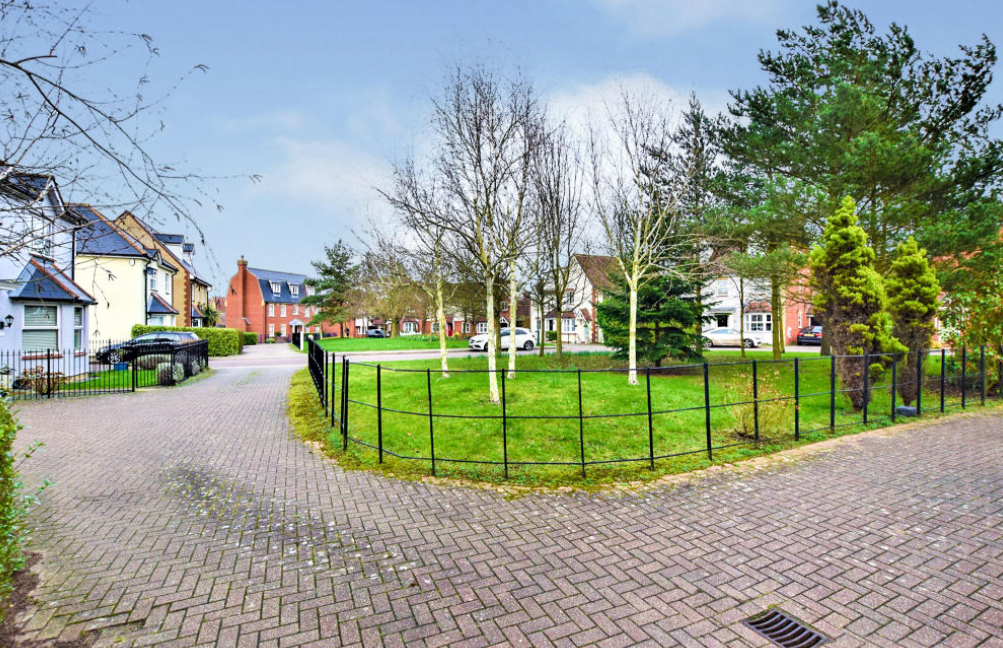 House in Braintree, Great Notley - View 3