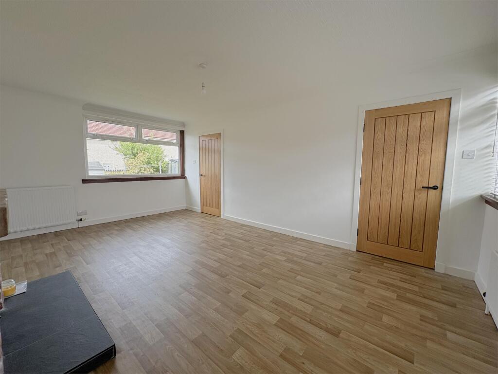4 Lumsden Place, Stevenston, KA20 4HF photo 5