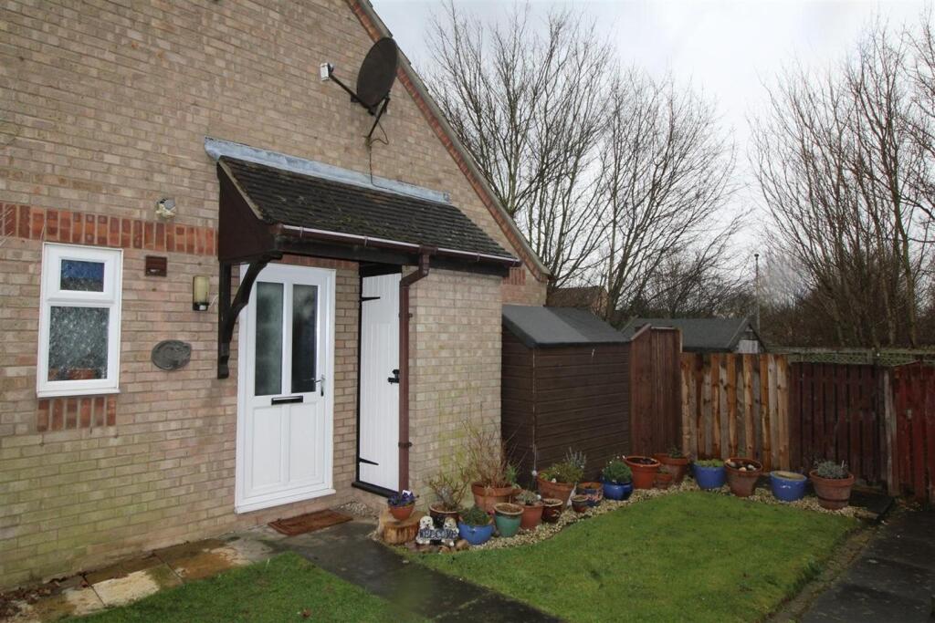 Main image of property: Mealsgate, Peterborough, PE4