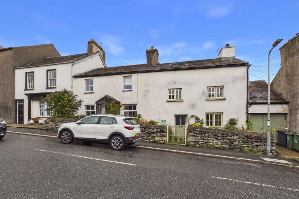 Main image of property: 31 Market Street, Flookburgh, Grange over Sands, Cumbria, LA11 7JU