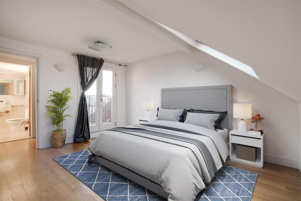 House in London, Southfields - More