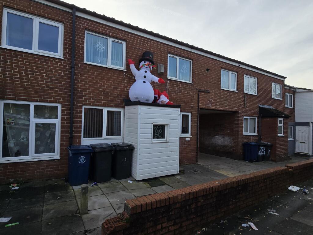 Main image of property: 30 Castlehey, Skelmersdale, Lancashire, WN8