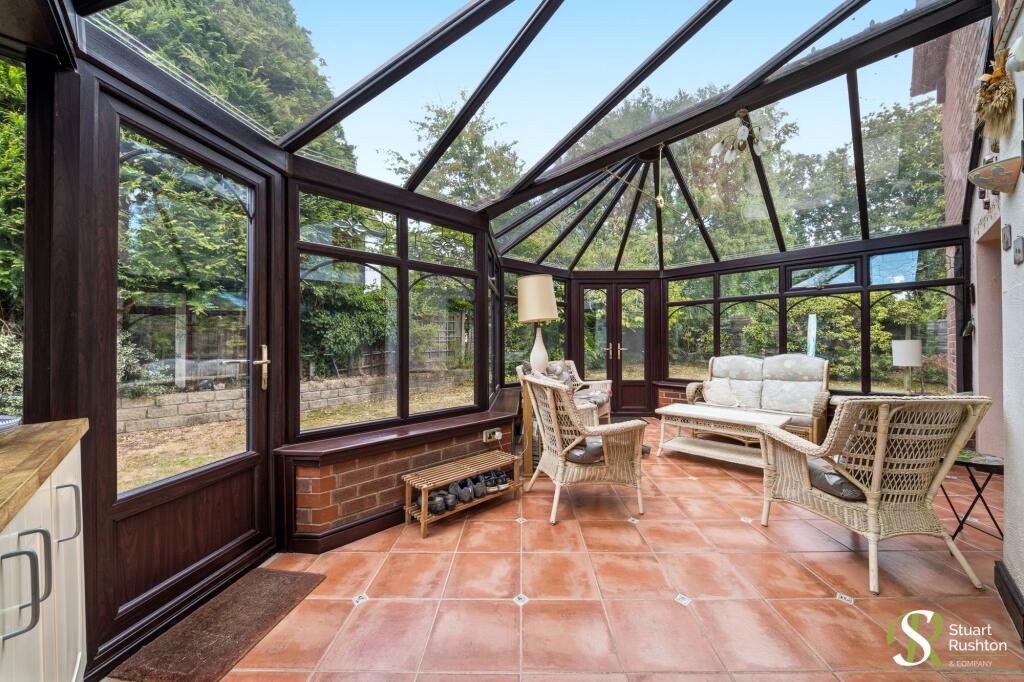 House in Knutsford, Bexton - More