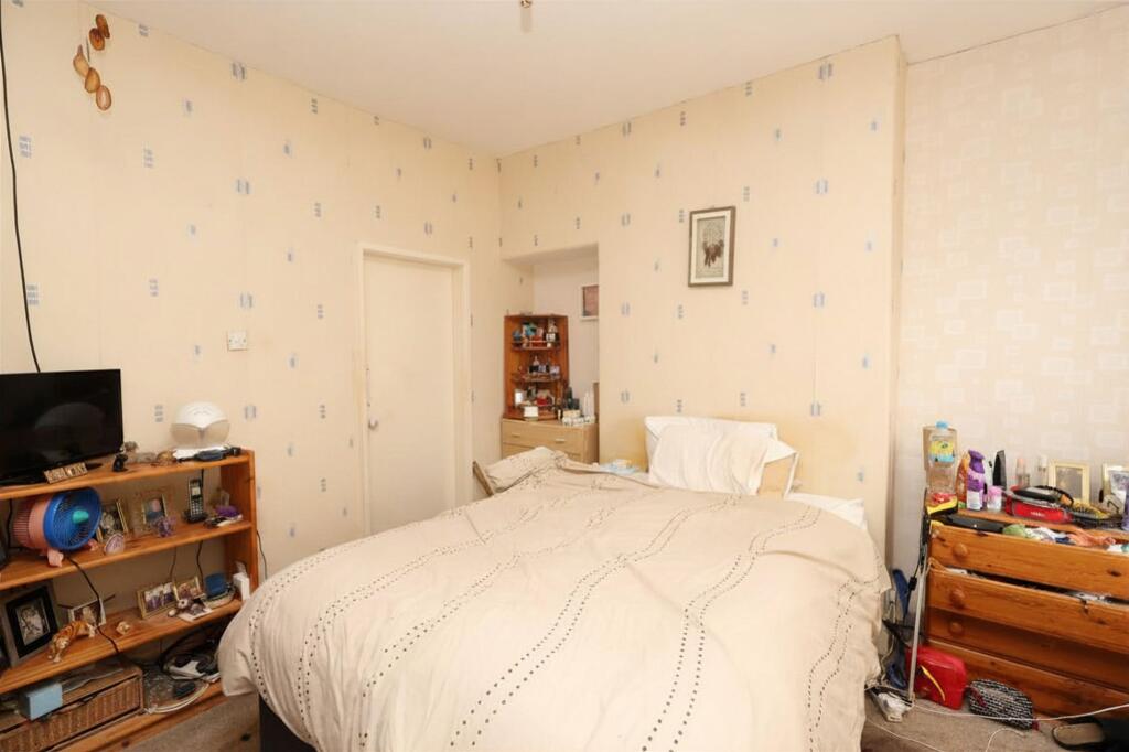 House in Manchester - More