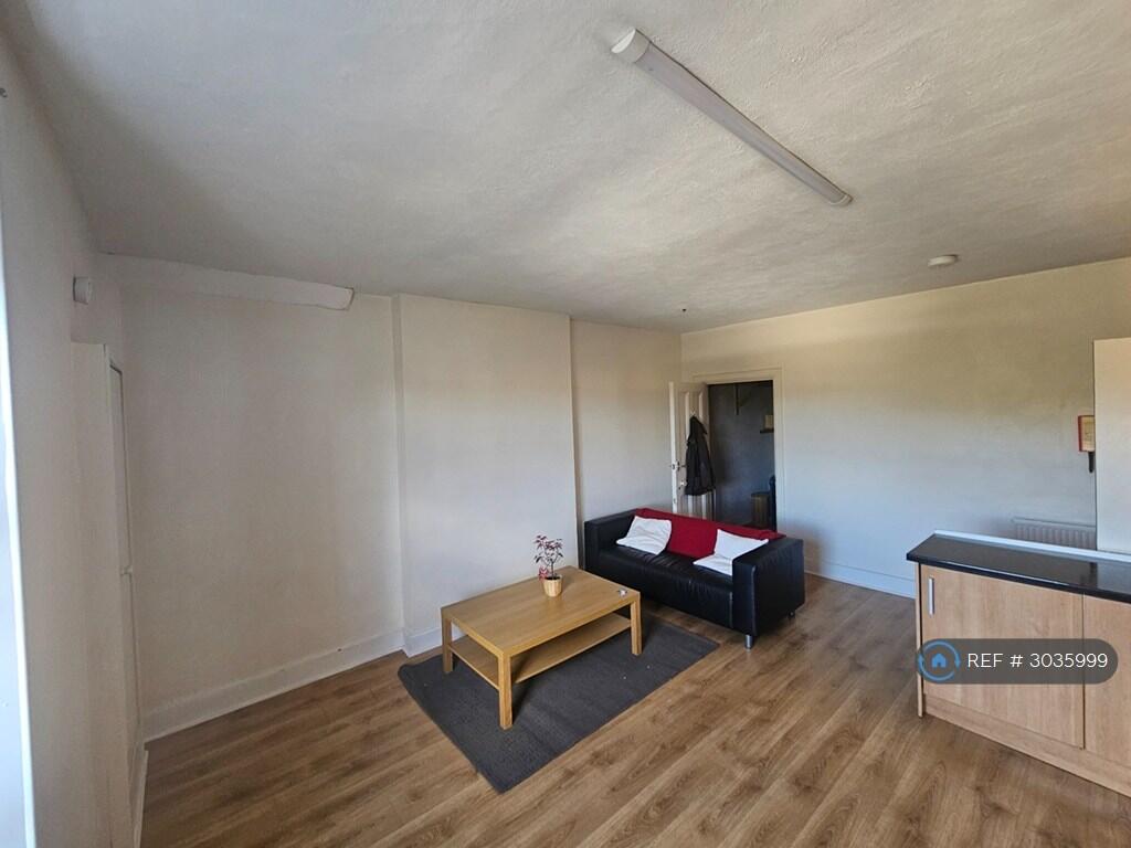 Apartment in Edinburgh - View 5